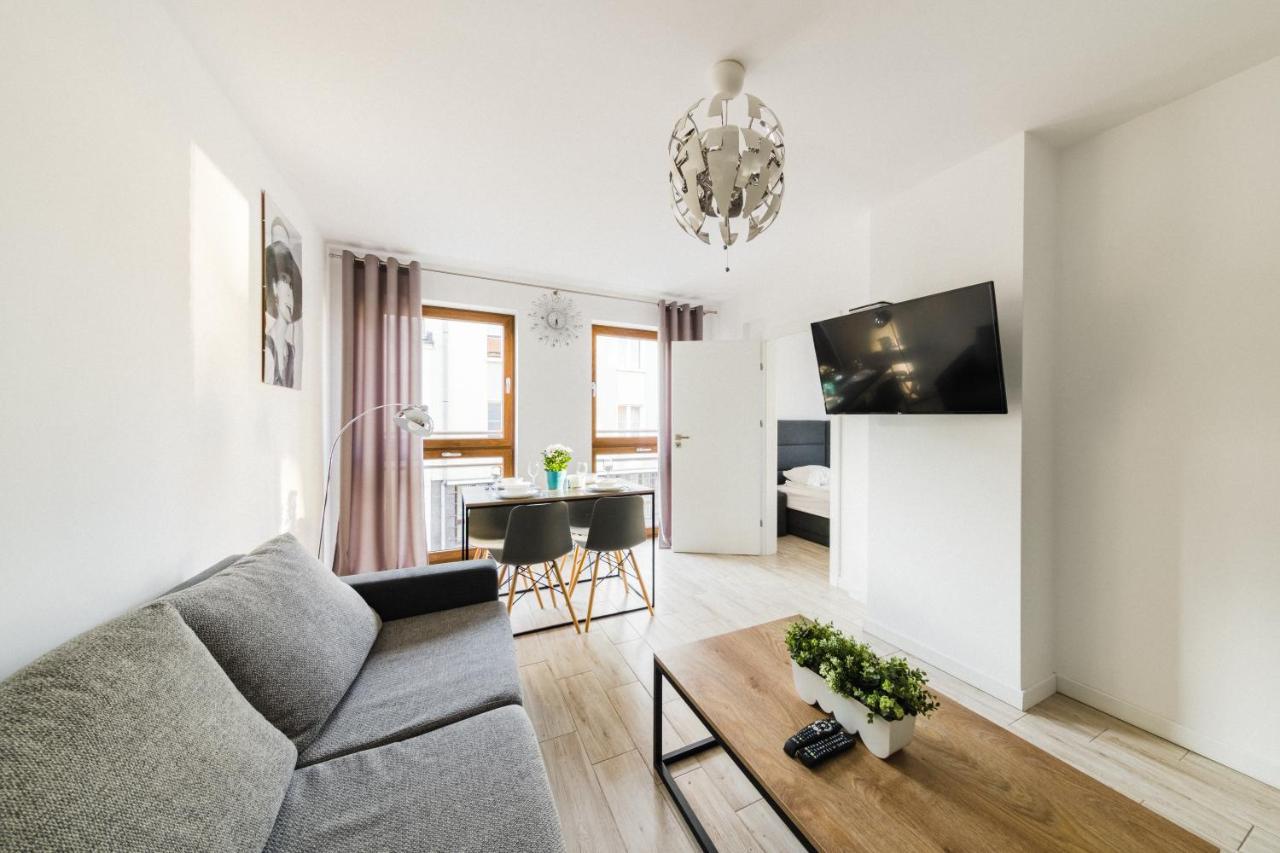 Apartamenty Baltyckie - Grand Baltic - Wifi, Klimatyzacja, Sala Zabaw, Taras Wypoczynkowy, Centrum Ustki Stolpmünde Exterior foto