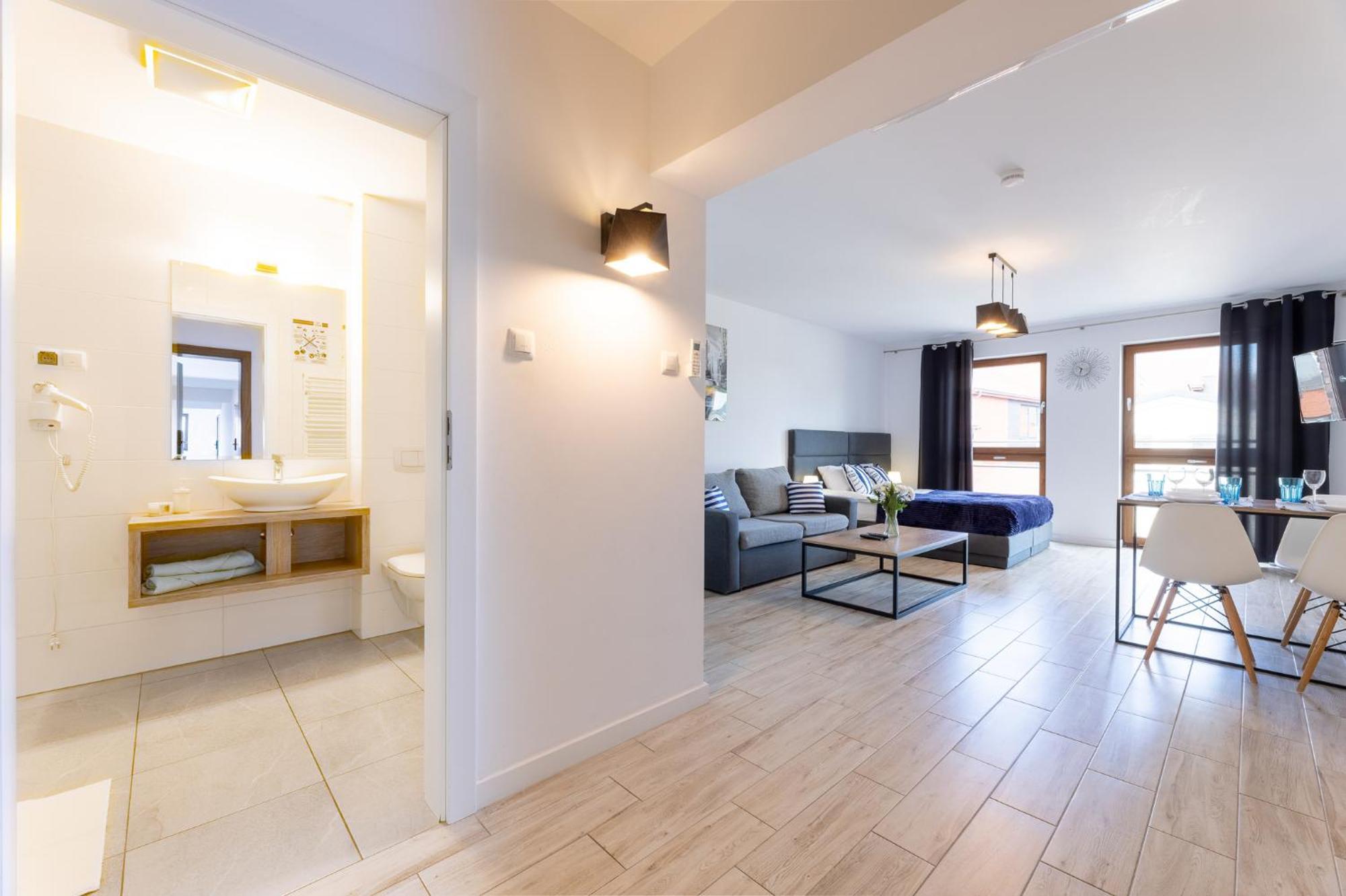 Apartamenty Baltyckie - Grand Baltic - Wifi, Klimatyzacja, Sala Zabaw, Taras Wypoczynkowy, Centrum Ustki Stolpmünde Exterior foto