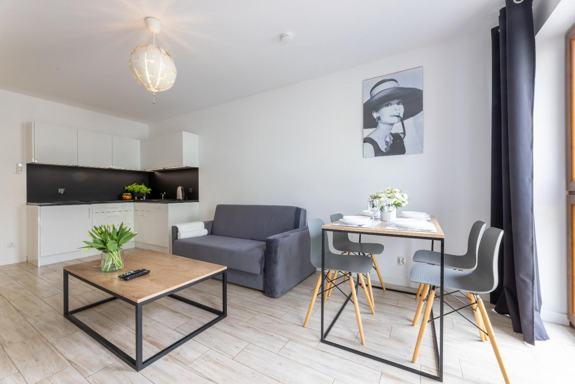 Apartamenty Baltyckie - Grand Baltic - Wifi, Klimatyzacja, Sala Zabaw, Taras Wypoczynkowy, Centrum Ustki Stolpmünde Exterior foto