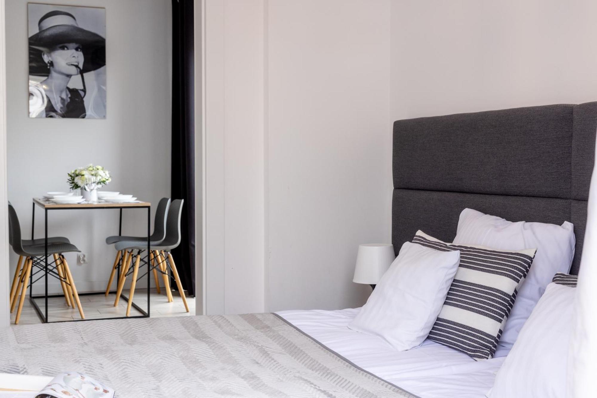 Apartamenty Baltyckie - Grand Baltic - Wifi, Klimatyzacja, Sala Zabaw, Taras Wypoczynkowy, Centrum Ustki Stolpmünde Exterior foto